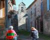 Cordes-sur-Ciel. Meeting the sketchbook artists