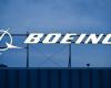 Boeing continues to lose but hopes for an end to the strike