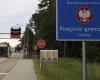 Minefields and dragons' teeth: Poland strengthens its border with Russia