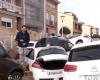 Floods in Spain: residents of Sedavi forced to step over “car graveyard” to reach their homes