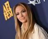 Jennifer Lopez bombarded with questions, she takes her legs around her neck