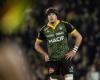 Jegou given a standing ovation by La Rochelle supporters after scoring a try for his return