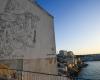 A giant fresco by Mahn Kloix pays tribute to the SOS Méditerranée ambulance ship on the “Zidane wall” in Marseille