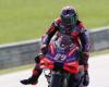 Malaysian GP: Martin wins sprint race and moves closer to title