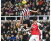 Live match between Arsenal and Newcastle (0-0) in the 10th round of the English Premier League