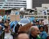 Thousands march in London against water pollution