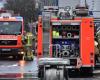 Impressive images of a train at Berlin station which burst into flames (photos)