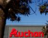 Auchan announces a draft social plan, nearly 2,400 jobs at risk in France