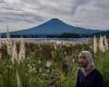 Snow has finally fallen on Mount Fuji