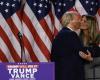 in video, Donald Trump kisses Melania during his speech