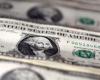 Dollar climbs, market sees US rates remaining high under Trump