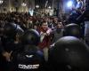 Tens of thousands of Spaniards take to the streets to express their anger over flood management