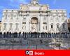 A footbridge inaugurated over the Trevi Fountain in Rome: “It’s really very nice”