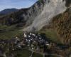 Evacuation threatens: Swiss mountain village threatened by masses of rubble