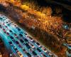 In China, a sea of ​​students on bicycles block the roads to collect baos