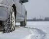 Departments concerned, conditions, snow tires, chains… everything you need to know about the Mountain Law and the equipment for your vehicle