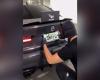 [VIDÉOS] Viral and illegal device: “James Bond” gadget to hide your license plate