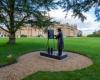 Blenheim Palace unveils new sculpture to commemorate 150th anniversary of Sir Winston Churchill’s birth