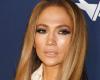 On the red carpet, Jennifer Lopez appropriates Brigitte Bardot’s signature hairstyle