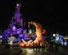 Disneyland Paris charges for the best places for the parade