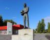 Formula 1 | Gilles Villeneuve statue stolen, Lauda helmet found