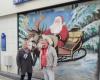 Near Saumur, this artist paints shop windows for Christmas