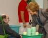 Queen Sofia visits an institute specializing in neurological care