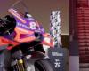 MotoGP, Barcelona VIDEO, Jorge Martin and Pecco Bagnaia facing the trophy: the countdown has begun