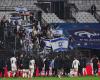 draw in front of an empty stadium and in calm, despite a brief fight in the stands