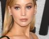 Jennifer Lawrence pregnant: the sublime future mother hides nothing of her curves on the red carpet