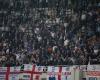 English supporters brutalized on the sidelines of Greece-England, the English federation will open an investigation (Foot)