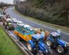 a giant barbecue and snail operations with 80 farmers' tractors