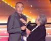 VIDEO – Surprised live by his mother at the “Star Academy”, Nikos Aliagas is reprimanded for his look