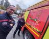 Yvelines firefighters display the danger on their vans