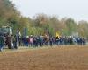 At least 700 anti-basin demonstrators gathered in Saint-Sauvant in Vienne