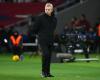 Javier Aguirre ends the match bleeding after receiving a can in the head – CONCACAF Nations League – Quarterfinals – Honduras-Mexico (2-0)