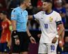 Italy – France: contested decisions, sulphurous reputation and bad memories among the Blues… The referee of the match is a character