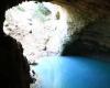 Fontaine de Vaucluse: mysteries and life in the depths