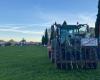 “our end will be your hunger” dozens of tractors gathered in Avignon