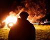 “If I have to die so that others can live from their profession, I will”: in Carcassonne, fires lit by farmers as a sign of protest