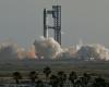 Images of SpaceX's Starship megarocket taking off in front of Donald Trump in Texas