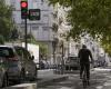 in Lyon, an operation to raise awareness of mutual respect between motorists and cyclists