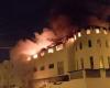 A huge fire “devours” an industrial unit in Tangier (video)