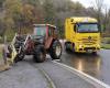 Anger of Farmers: the rural coordination of Haute-Garonne blocks trucks at the Spanish border in Fos