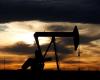 Oil prices hold steady as geopolitical tensions raise supply concerns