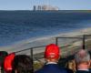 Trump watches SpaceX launch Starship’s 6th test flight (photos)