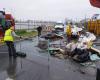 in Bassens, the entrances to the Port of Bordeaux still under siege