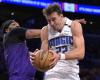 NBA roundup: Magic steps up late to win against Lakers; Jazz loses to Spurs