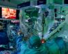 Surgeons have successfully completed the world's first robotic two-lung transplant