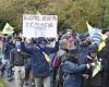 Nearly 350 demonstrators gathered in Côtes-d'Armor against the extension of a quarry